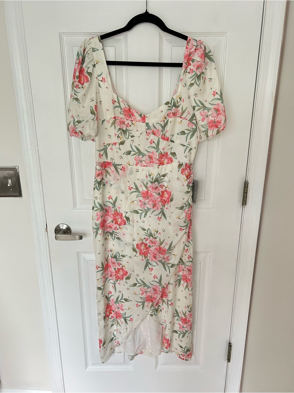 Charles Henry Floral Puff-Sleeve Midi Dress - Cream with Pink Floral NWT Large